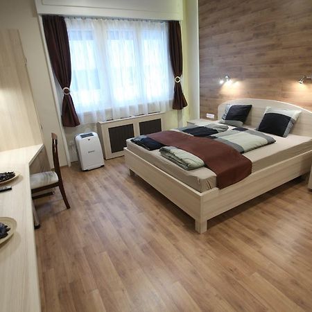 D.Five Premium Studio In The Center Lägenhet Budapest Rum bild